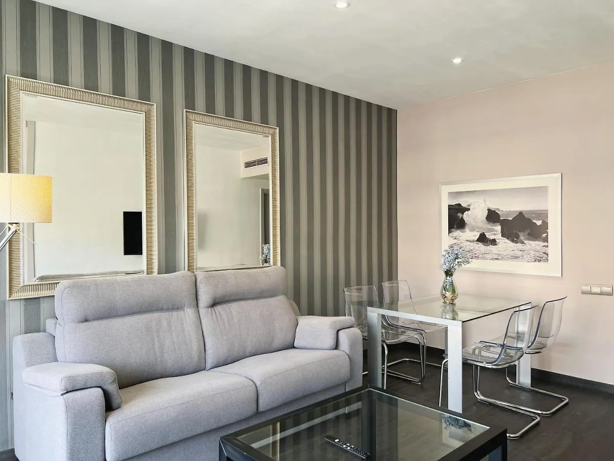 ברצלונה Stay U-Nique Apartments Beltran I Rozpide ספרד