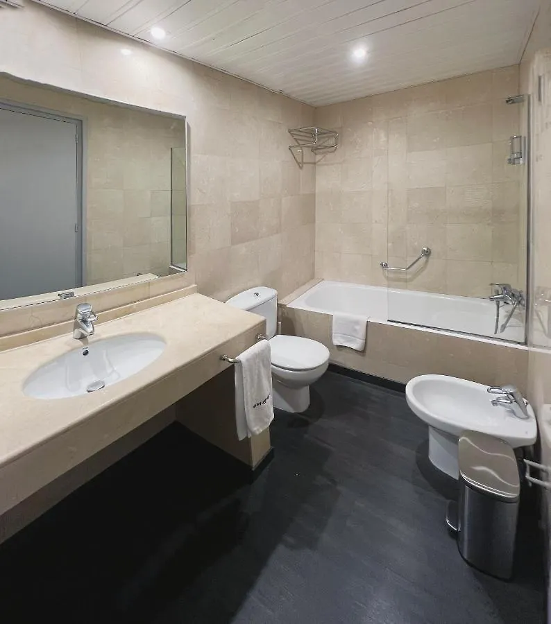 ברצלונה Stay U-Nique Apartments Beltran I Rozpide 0*,  ספרד